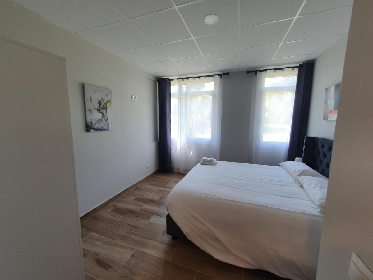 B75 Apartments Bilbao Buitenkant foto